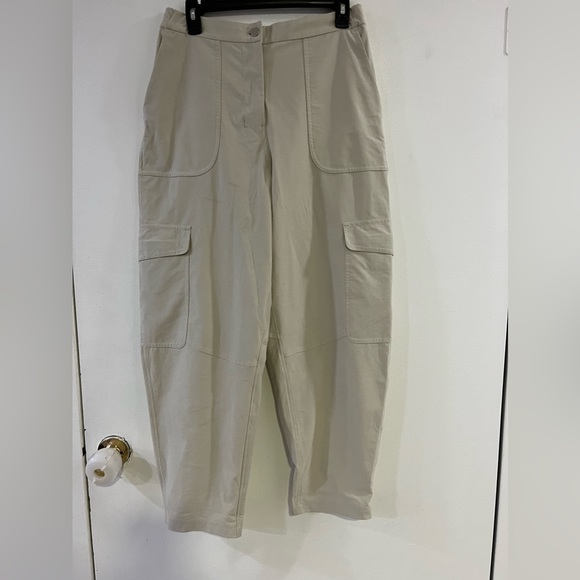 Lululemon light utilitech cargo pocket high rise pants - Picture 6 of 6